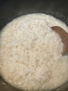 Cooking pearl rice in water