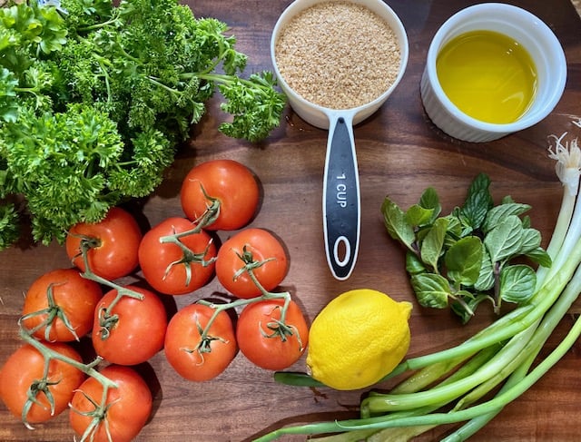 Ingredients for making tabouli (tabbouleh). 