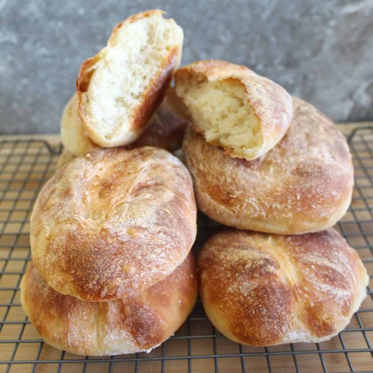 Easy Homemade Bread (5 Ingredients) - Mediterranean Latin Love Affair
