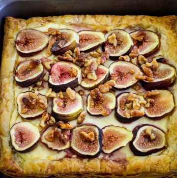 Baked pastry tart with figs and walnuts.