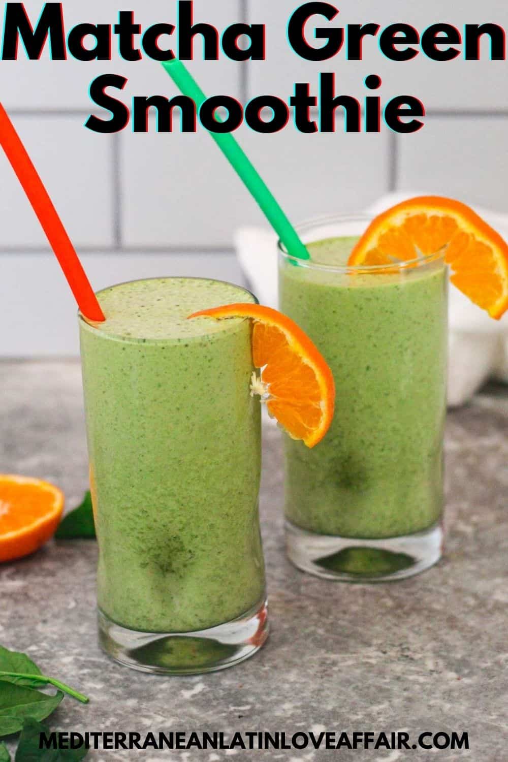 An image prepared for Pinterest. In the middle there's a picture of two green smoothie glasses with mandarin slices and straws. On top there's a title bar and bottom the website link. 