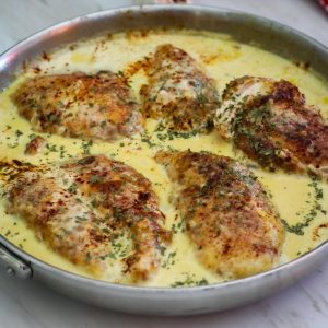 Creamy garlic chicken in mustard and turmeric sauce